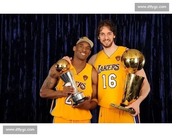 湖人鏖战小牛焦点对决东西豪强正面对抗引爆全场巅峰期待