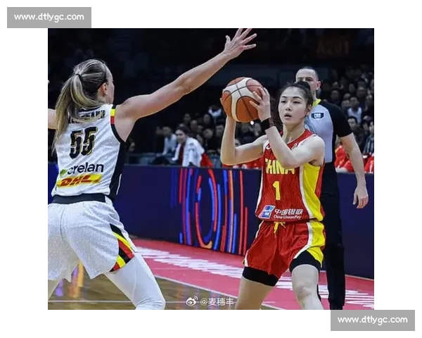 中国女篮鏖战西班牙女篮攻防全面升级巴黎周期关键对决引发球迷热议 中国女篮鏖战西班牙女篮攻防全面升级巴黎周期关键对决引发球迷热议